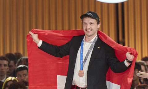 L’installatore elettricista Kilian Moser conquista la medaglia di bronzo ai WorldSkills