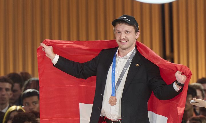 L’installatore elettricista Kilian Moser conquista la medaglia di bronzo ai WorldSkills